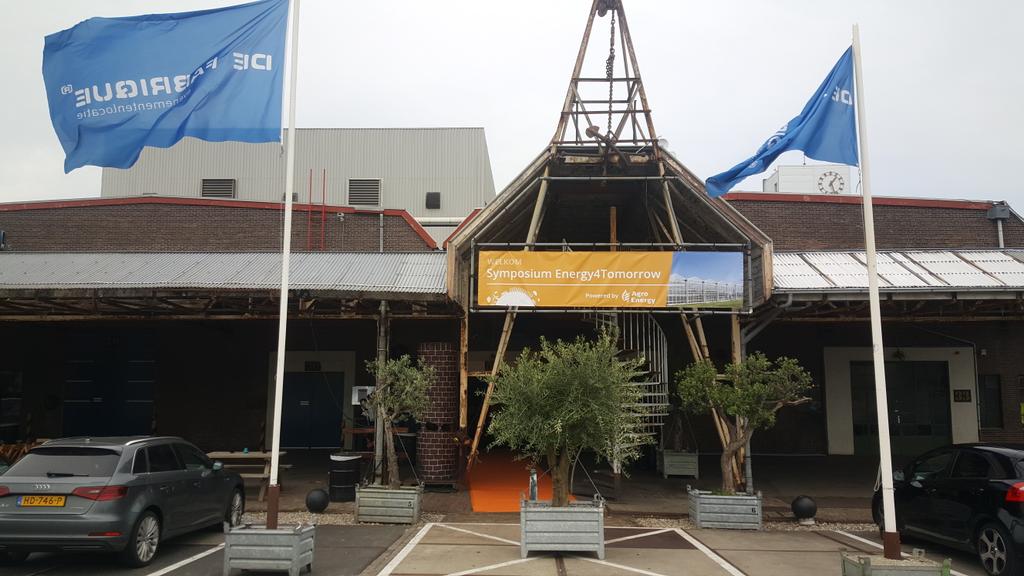 AgroEnergy_NL's tweet photo. We zijn er klaar voor! Volg het Symposium Energy4Tomorrow vandaag op de voet via #Energy4t en tweet mee! https://t.co/3upD5kqAhY