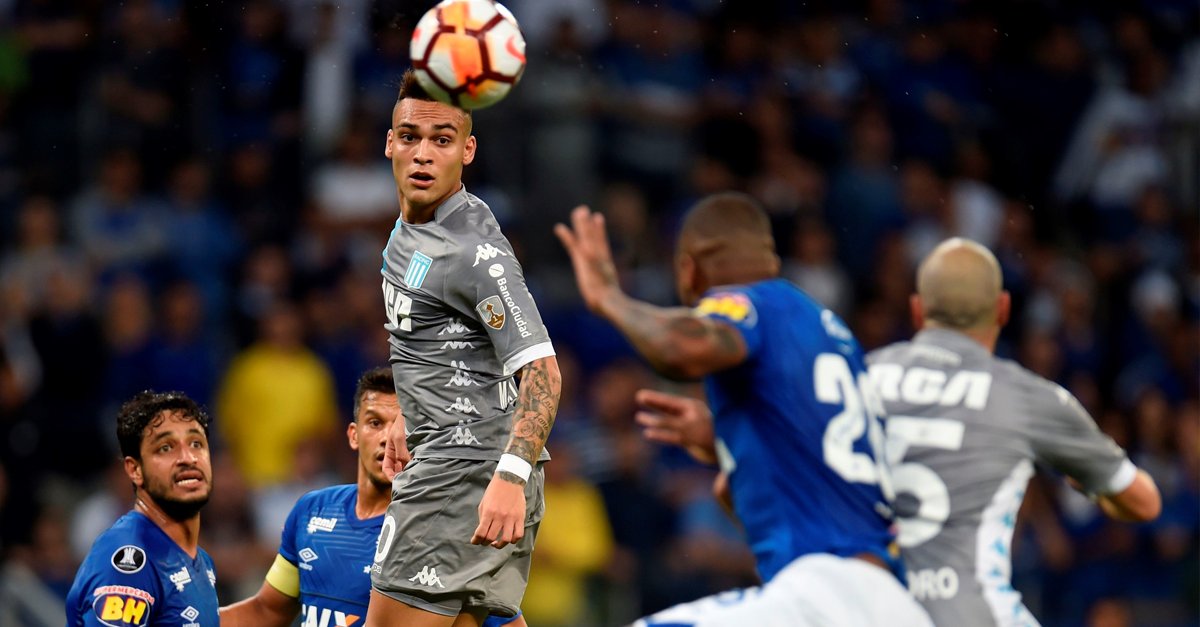 🏆 #CopaLibertadores2018 🏆

📌#RacingClub 1 - #Cruzeiro 2

Compartimos imágenes del partido.

#VamosAcademia 🎓💙⚪💙