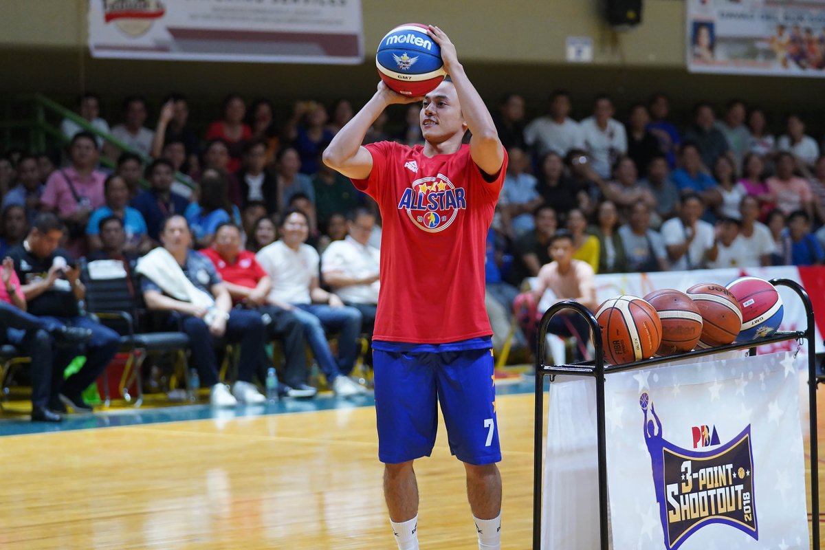 RapplerSports's tweet photo. LOOK: Special Assistant to the President Bong Go, presidential son-in-law Mans Carpio, and PBA star Terrence Romeo during the 2018 PBA All-Star Legends Shootout in Digos City, Davao del Sur. (Photos from PBA Images) #rstream https://t.co/MvYRpe7xtk
