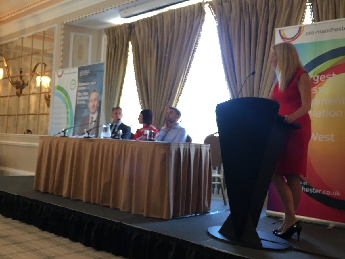 jennie28011984's tweet photo. @promanchester retail lunch, great panel exploring what is happening in the retail market and the impact of e-commerce #Retail #online #future? #consumershift https://t.co/OlLV5zV0zD