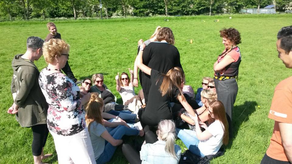 kinderopvangzon's tweet photo. Onze jaarlijkse ZON! studiedag verdeeld in 3 workshops; Verdieping in ADHD/ADD/HSP, inzicht in de visie van pedagoog Janusz Korczak &amp; samenwerkingsactiviteiten. Tussendoor werden er heerlijke gerechtjes verzorgd! #kinderopvangzon #2SUR5 #januszkorczakstichting #zusenzoet https://t.co/dddoA5W3UN
