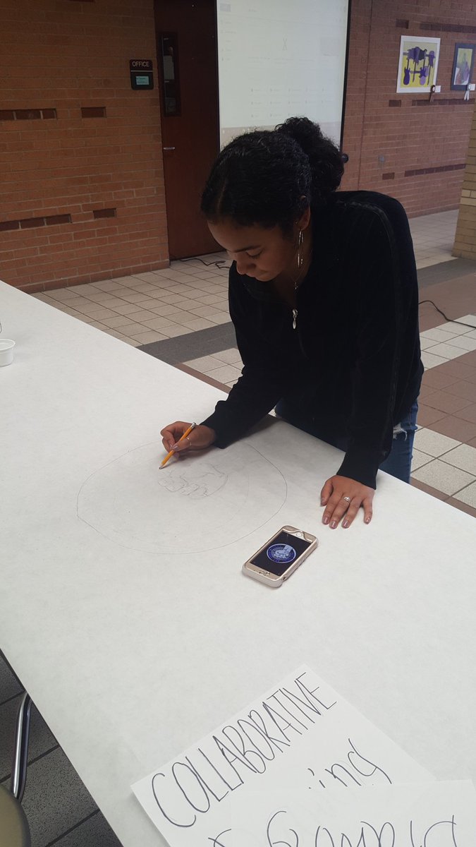 CyFairNAHS's tweet photo. NAHS Gallery Night was amazing, a big thank you for all those who participated #cfNAHSgallerynight18 #CFHSNAHS #CyFairHighSchool @CFISD_FineArts @CyFair_BFND @CFISDArts @cfhs_art https://t.co/ELZuqVR4jg