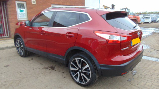 Raw2KLtd's tweet photo. 2017 #NISSAN QASHQAI TEKNA DIG-T 1197cc.
Auction Ends Today. Lot: 172919
https://t.co/PHnZH92cFm https://t.co/cJjqsggOZJ