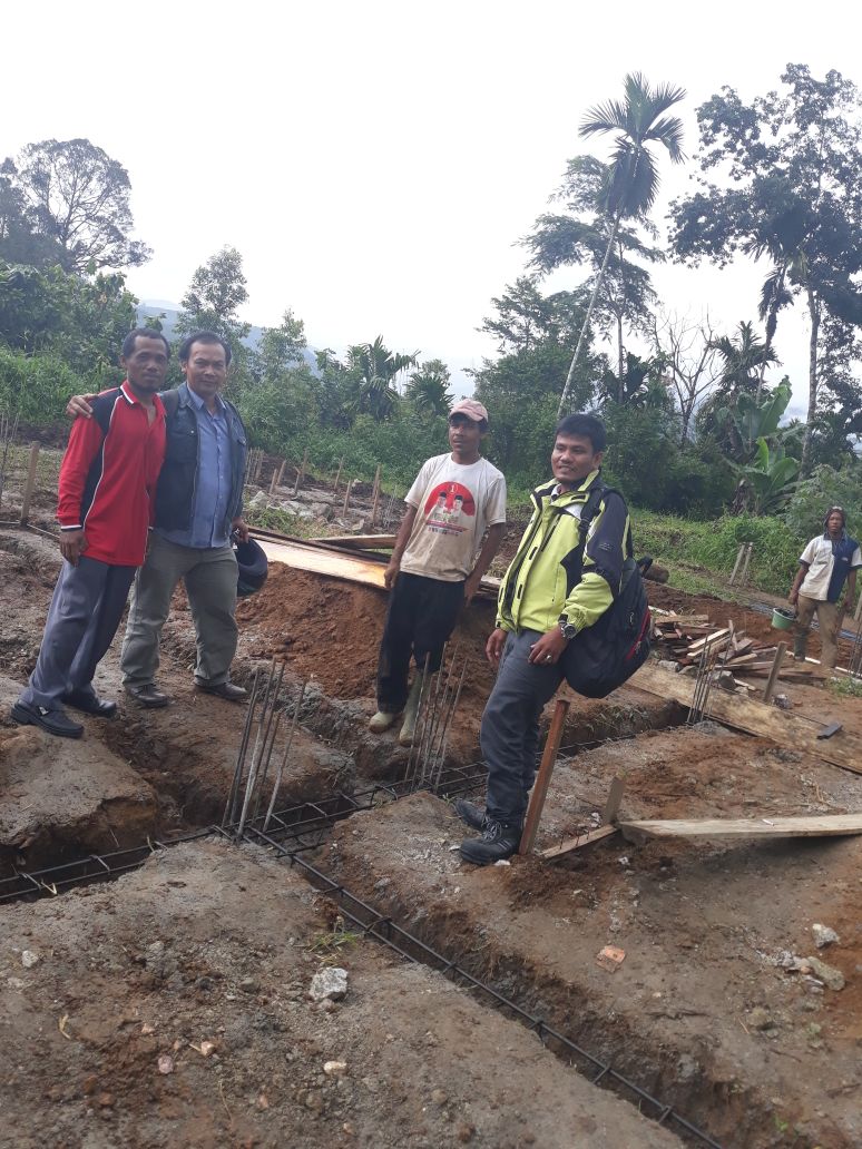 arjuna16sp's tweet image. Fasilitasi Musdes #Refocusing #PadatKaryaTunai Desa Simberuna Kab Pakpak Bharat, 23-5-2018 
#MulaiDariDesa 
@EkoSandjojo 
@taufikmadjid71 
@fachrilabalado 
@SatgasDanaDesa 
@tppindonesia 
@TPPISUMUT