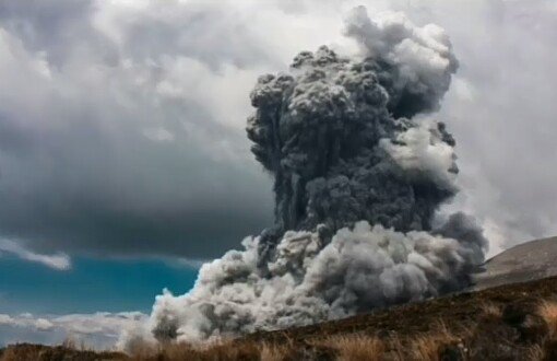 CelestialObserv's tweet photo. Volcán en acción 🌋 #volcano #volcan #plotograph #photography #foto #fotografo #loop Photo courtesy of Rodrigo Romero 🇪🇸 Twitter: @DelusionRodrigo
https://t.co/LII7mVxe3j https://t.co/DSp5Q8BvXU