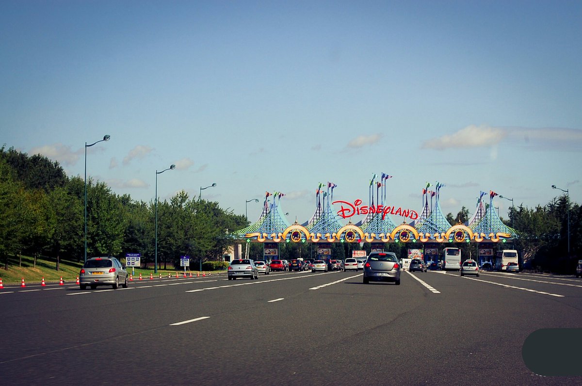 MaryAtDisney's tweet image. Welcome to my account. Hope you'll enjoy the trip.
"we advise you to note the exact location of your vehicle. And do not forget with you your belongings!"