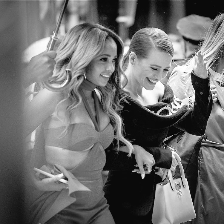 vanessamsource's tweet image. 