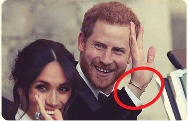 its____sunny's tweet photo. #RoyalWeding
Prince b part time data darbar par dhmaal dalta raha hai tab jakay itni achi larki mili.😂😂 https://t.co/Lh4ChYttKr