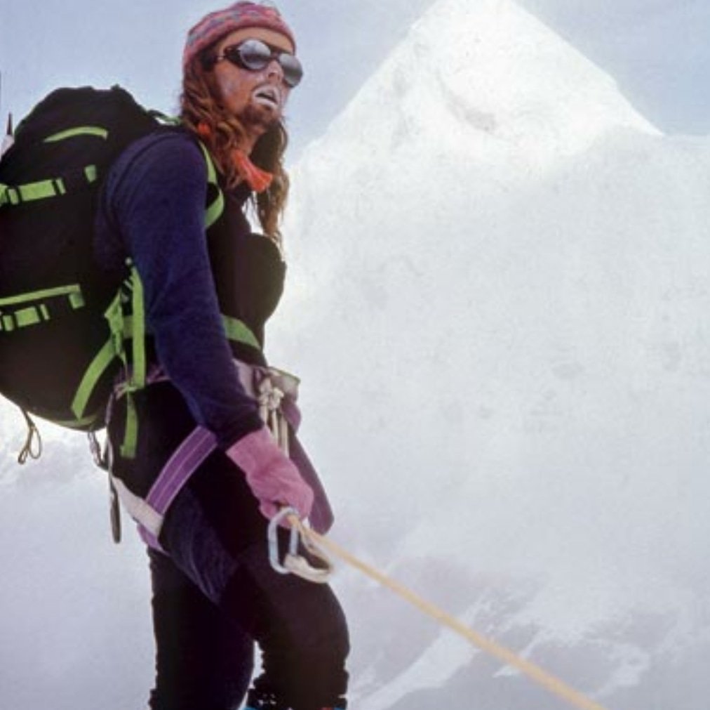 libdesnivel's tweet photo. Hoy hace 10 años desaparecía uno de los mejores, un referente en el #alpinismo y en la vida. Iñaki Ochoa. #climber https://t.co/iJWTLDvuVM
