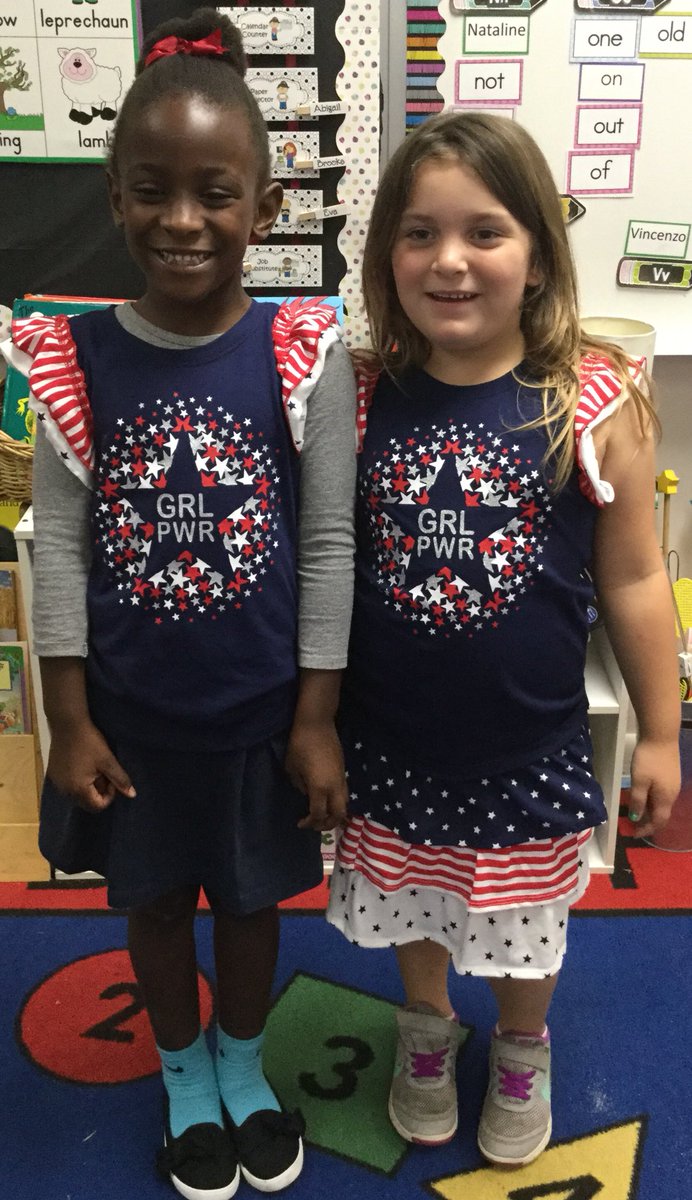 EspinosaSUG's tweet photo. We have reached the letter U for our countdown to the end of school! Letter Uu: USA! 🇺🇸🇺🇸🇺🇸🇺🇸🇺🇸
#ReadyForFirst
#5daystogo
@NPESharks @collierschools
#SHARKTASTIC #CCPSSUCCESS https://t.co/326IXP4GA0