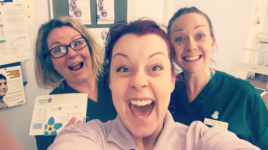 Jody_Murphy's tweet photo. Another dementia friends session this afternoon back at Mold@Hospital #DAW18 2 more staff to add to the numbers! Look@how happy we are! 😆 @Steve__Forsyth @smurthwaite2444 @EmmaJB1985 @jogarzoni @TMacphailOwen @PaulineDobson9 @WrexhamCOTE https://t.co/skfxFgIKk7