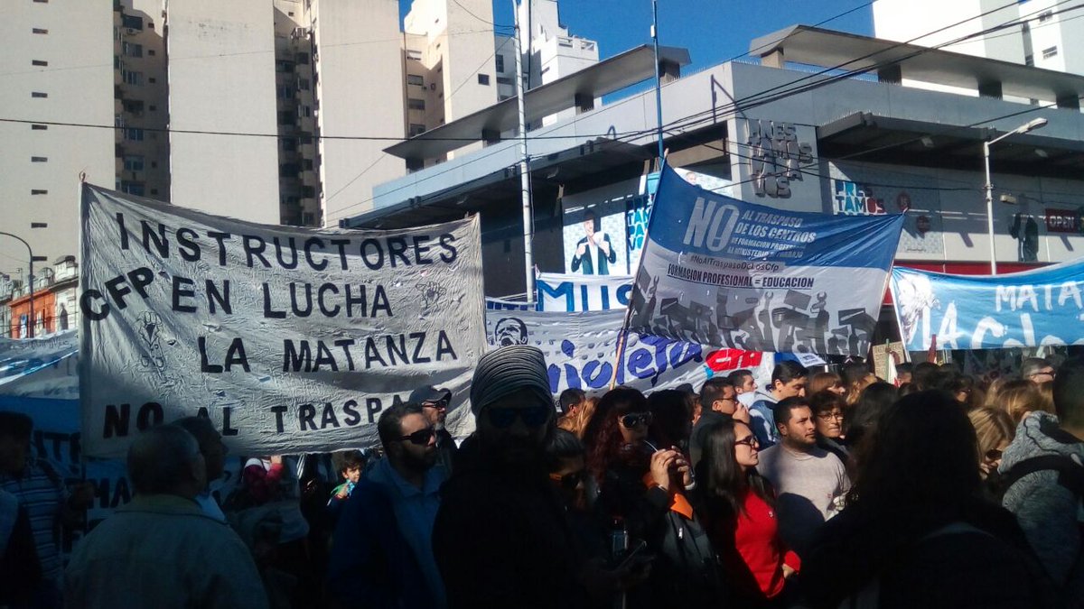 ceciant81's tweet photo. #MarchaFederalEducativa 
@CronicaTV @C5N @todonoticias @telefe @canal9oficial @canal26noticias https://t.co/cteICf1wha