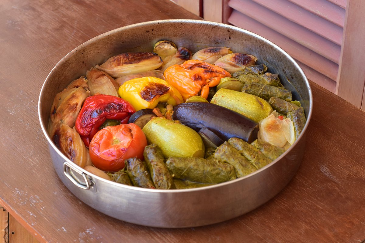 michaelrabone's tweet photo. Cyprus cooking with my family. #Cyprus #Larnaca #Limassol #Paphos #Nicosia #TravelBlog #SNRTG #500pxrtg #PintoFotografia #Vegan #VeganLife #WFPB #Cooking #WholeFood #PlantBased #GoVegan #Travel #VisitCyprus #CyprusLife #TravelBlogger #NikonD5500 #Food #Foodie #HeartCyprus #Family https://t.co/wM6Qey1QSY