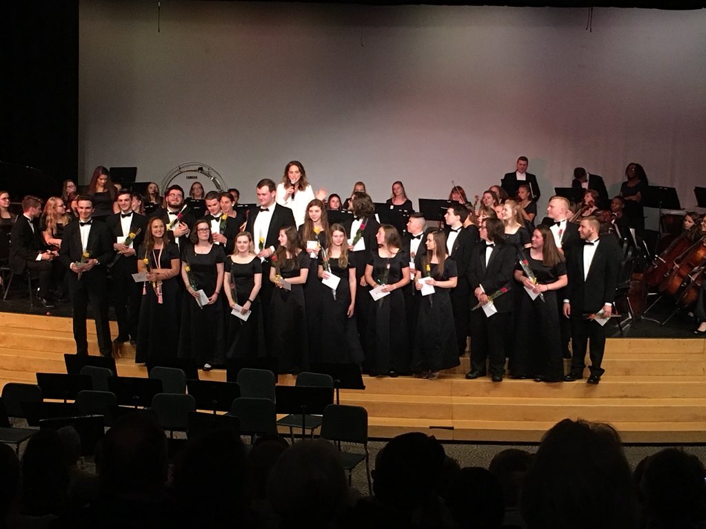 StringWSE's tweet photo. Yesterday, orchestra said goodbye to their seniors in our last concert of the year. Our “Goodbye Seniors” concert went extremely well! We thank everybody who came out to support the instrumental side of our music department. https://t.co/vN82ES5tP2