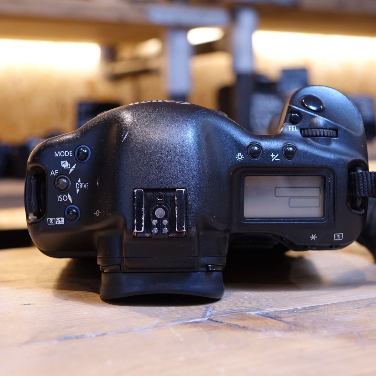 hcused's tweet image. Just in!
Used Canon EOS 1Ds Mark I Digital SLR Camera
£230
bit.ly/2KPzCVv
#Canon #1DS #Digital #SLR #Camera #Photography