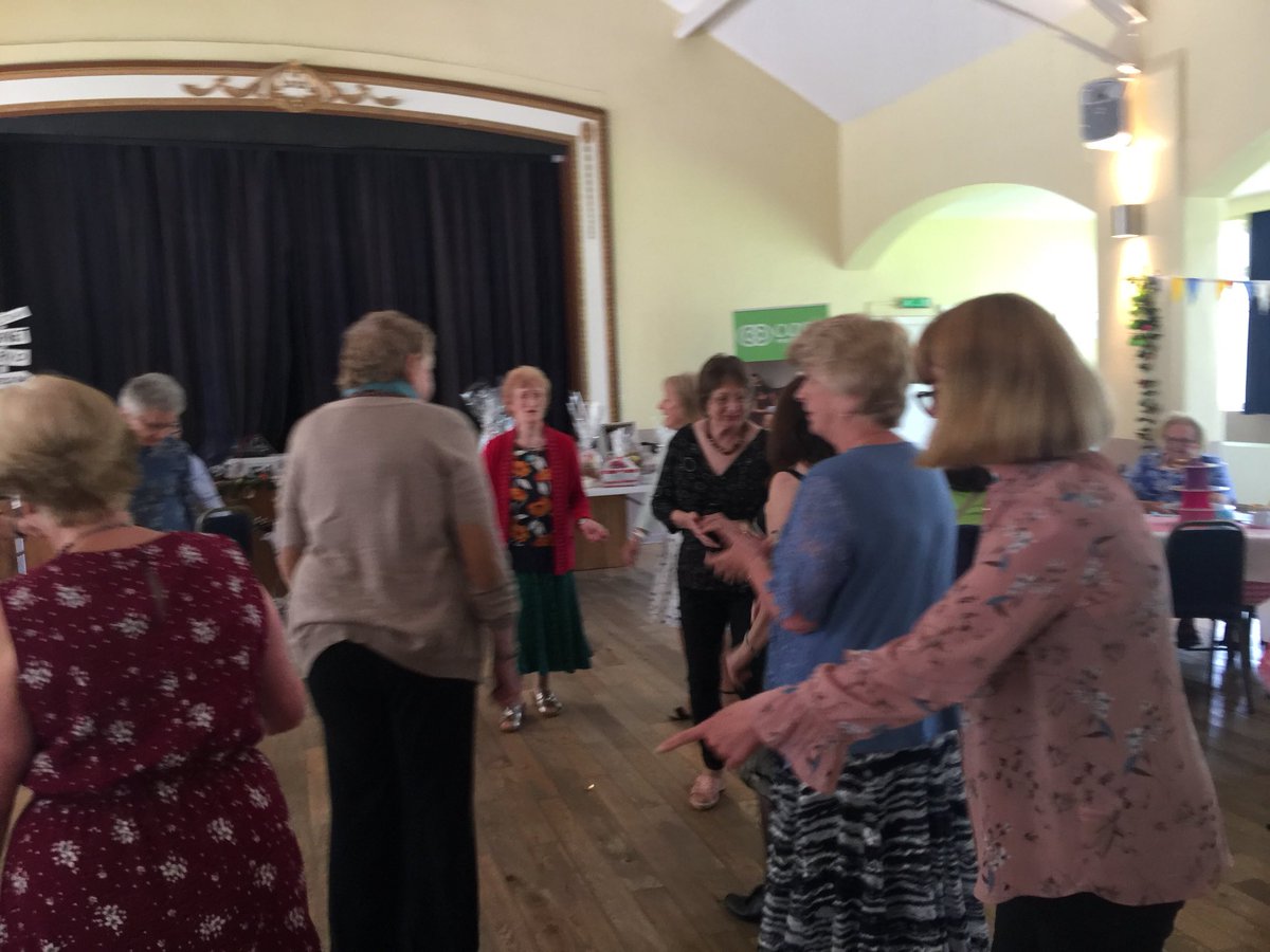 CaraLeeds's tweet photo. Dancing the afternoon away!! @LeedsOPF @leedsirish . Cara Too coming your way soon! https://t.co/tA4twdXWP4