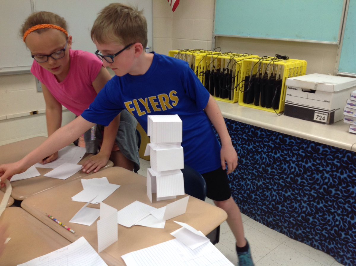flyers4thgrade's tweet photo. Creating index card towers @flyers4thgrade https://t.co/OTQfFu3lnJ