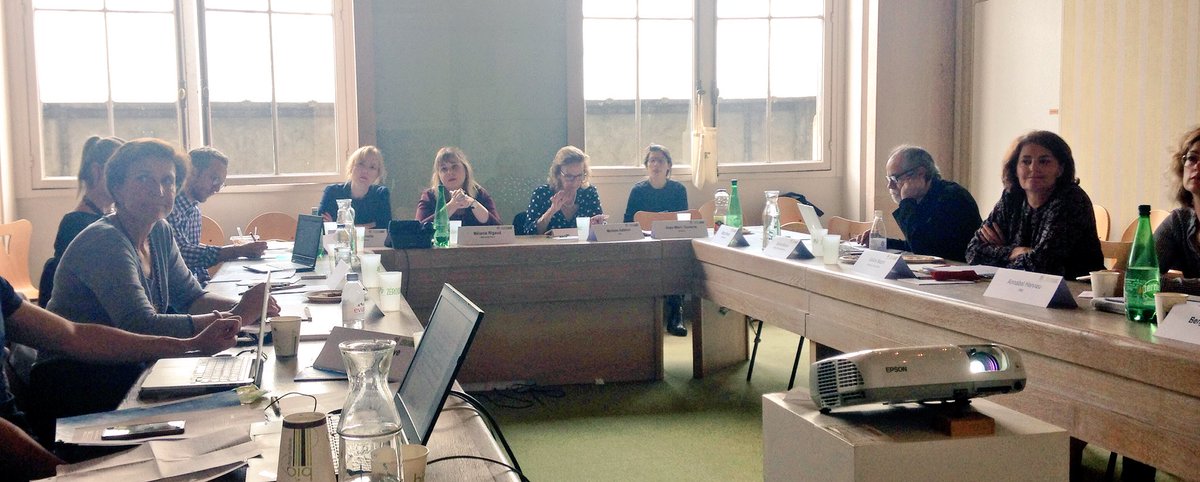 MiliPoisson's tweet photo. Un Jury expert réuni cet après-midi à l'hôtel de ville @paris pour évaluer les candidats au Prix #ippag @ConvergencesORG ➡️ vous pouvez toujours voter pour vos projets préférés https://t.co/dmJXS4R8h4 https://t.co/0AFvkM4Bpi