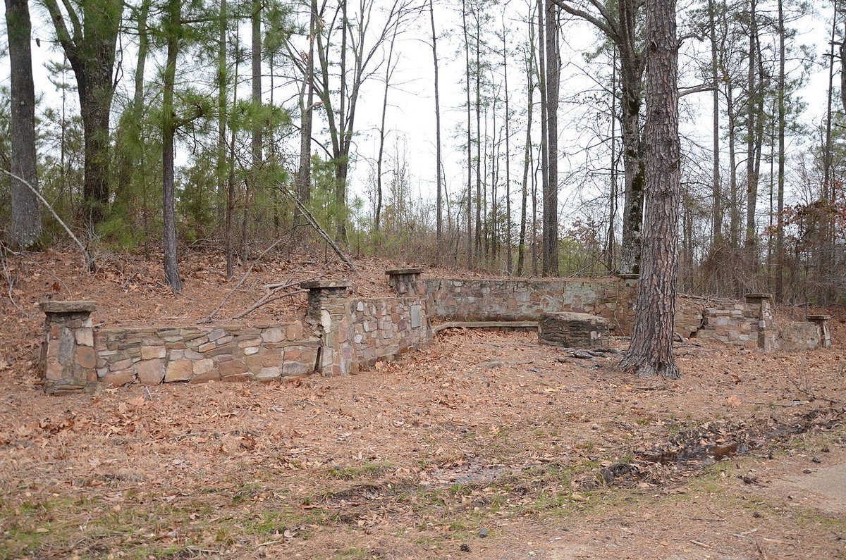 *me, crying*: you can't just put anything you like on the national register of historic places*the state of Arkansas, pointing at a 3ft high curved wall built in the late 30s for a defunct highway rest area*: that's on the national register of historic places now