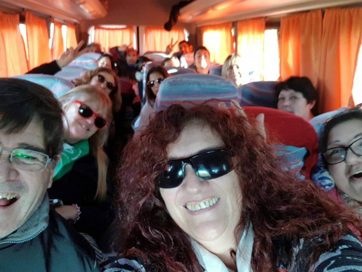 SUTEBAProvincia's tweet photo. #23M A 30 años de la Marcha Blanca, lxs compañerxs ya están en camino en esta Segunda #MarchaFederalEducativa con toda la energía para pedir #ParitariaNacionalDocente y defender la Educación Pública https://t.co/mwQMCghTmP