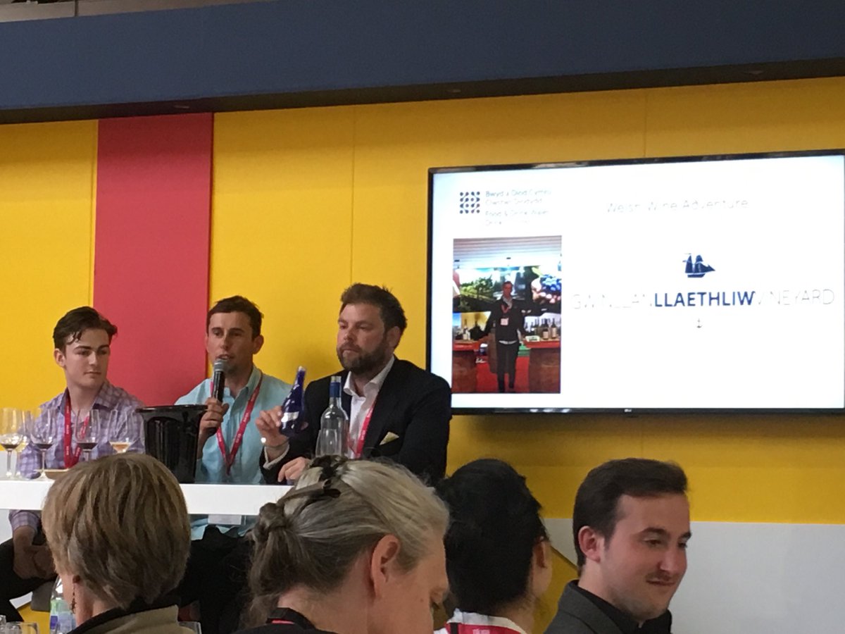 Up on stage are Jack <a href="/Llaethliw/">Llaethliw Vineyard</a> vineyard and Woody <a href="/montgomery_vy/">Montgomery Vineyard</a>  - showing a range of #Welshwines