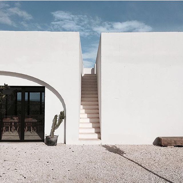 monoshopcoza's tweet photo. Mid-week inspo via @kinfolk and @masseriamoroseta https://t.co/yTCJ475XSX