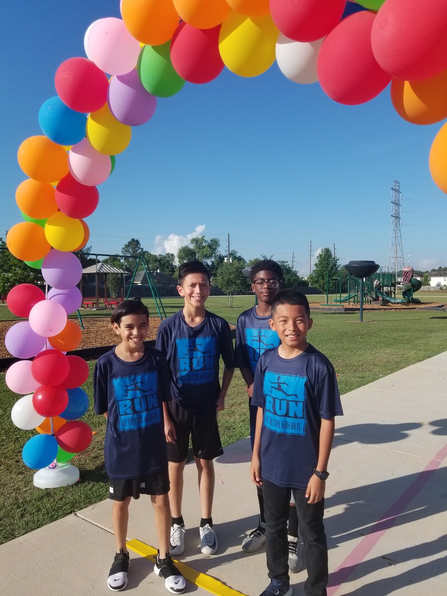 KaiserKISD's tweet photo. Excited for our 1st Annual Kaiser Cowboy Stampede! Future track stars right here!! #kaiserneverstopimproving
#Promise2Purpose https://t.co/zwNSiUqEE2