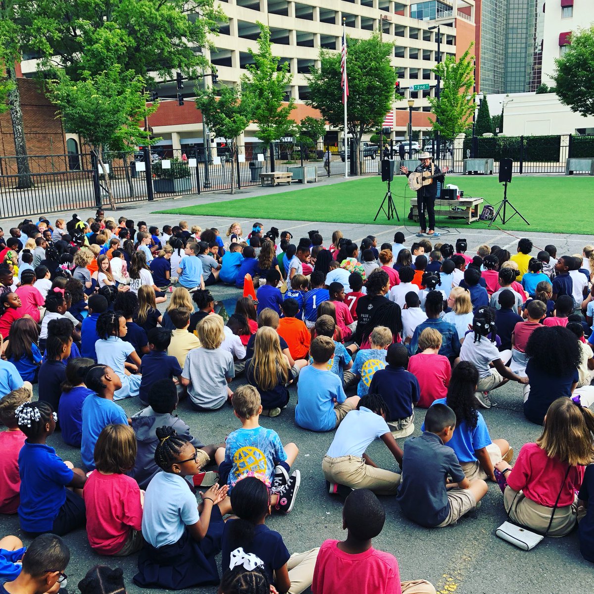 MrsJessForster's tweet image. We are excited to have @jimsalestrom here @eStemK6 to perform for our students! #aboveandbeyond