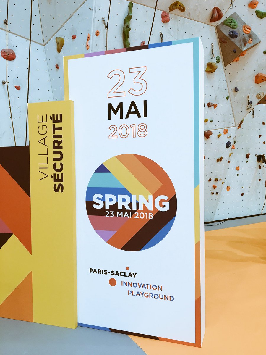 sqy's tweet photo. .@PSaclaySpring le RDV de toutes les innovations, notamment celles qui viennent renforcer les technologies dédiées à la sécurité ! Rencontre entre @JMFourgous et #evitech. #innovation #ParisSaclaySpring2018 https://t.co/flqVfNNZ85