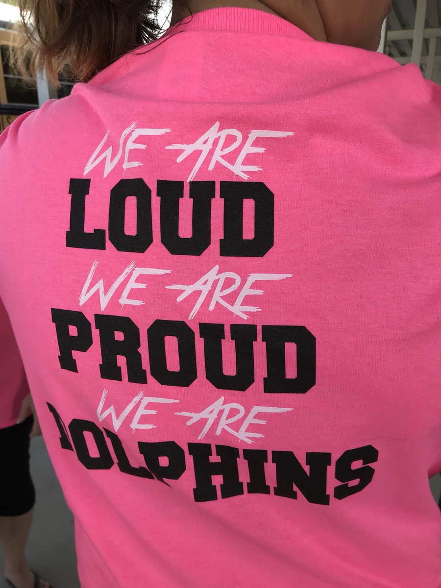 HBESDolphins's tweet photo. Send off to Jr. Olympics! We are loud, we are proud, we are Dolphins! @BayDistSchools https://t.co/Hst2Jl51rV