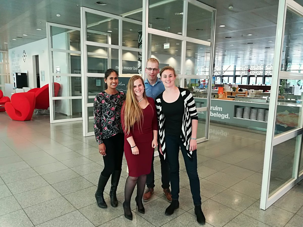 jane_futur's tweet photo. Afgelopen donderdag waren onze #Janes op bezoek bij het #jongerennetwerk van Provincie Utrecht. #Jongstleden is goed bezig met het aantrekken van jonge ambtenaren en organiseert leuke activiteiten. Diezelfde dag zouden ze met een groep jonge ambtenaren de Domtoren gaan beklimmen! https://t.co/fop8DtfyaN