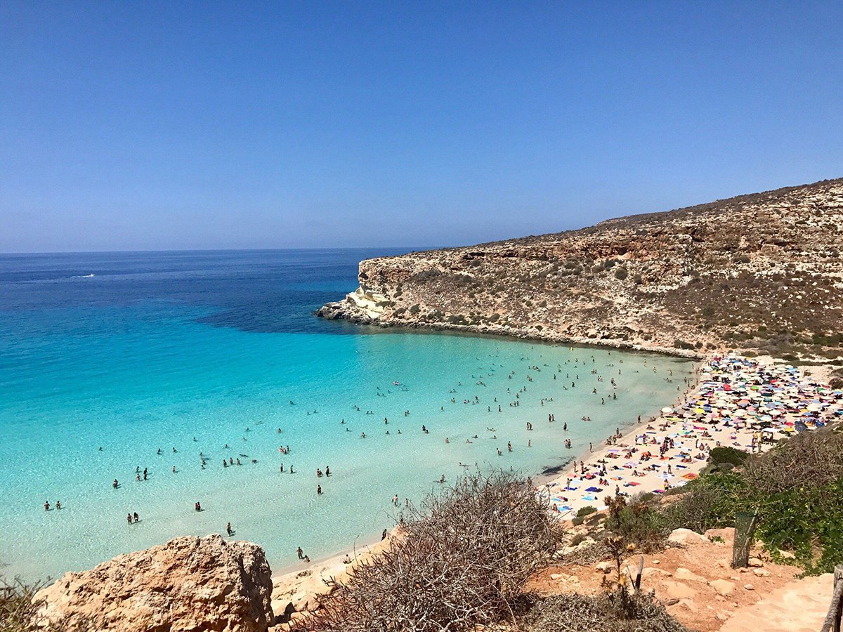 ellegirl_jp's tweet photo. トリップアドバイザー選出、世界のベストビーチを参考に夏休みの旅先を決めちゃおう❤✈　https://t.co/U2SPrGv99V https://t.co/en92Dh3i0L