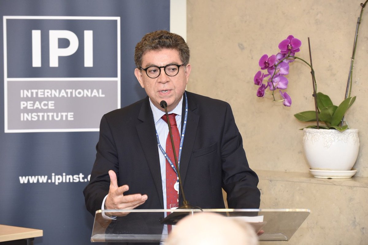 Gustavo Meza-Cuadra, Permanent Representative of Peru to the UN speaks from the podium at an IPI event
