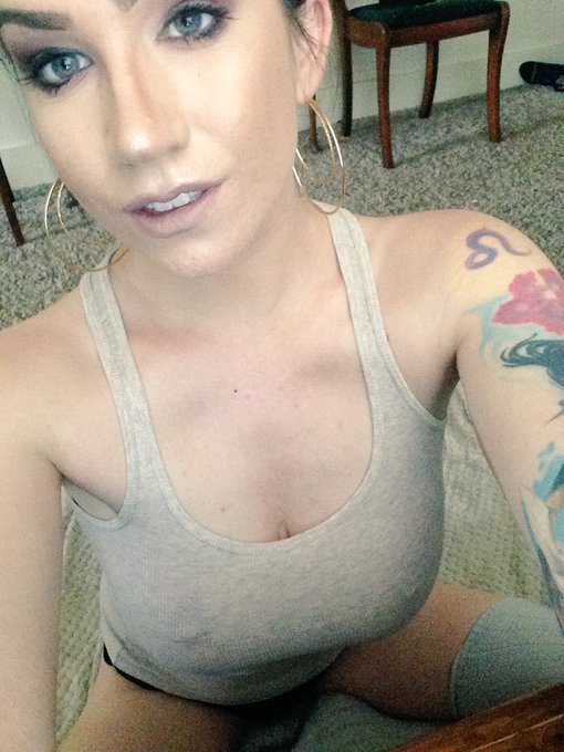 Online!!!! https://t.co/YYMTEkt6WX Live!!!!!!!!!!!!! https://t.co/T4wscIxJcJ