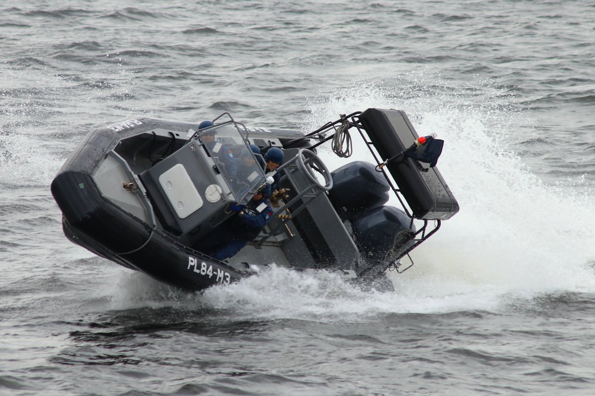 海上保安制度70周年記念 観閲式 フェアウェル 水島海上保安部 巡視艇 おきなみ 岡山県のマスコット キャラクター ももっち と うらっち と共に 晴れの国おかやま をpr