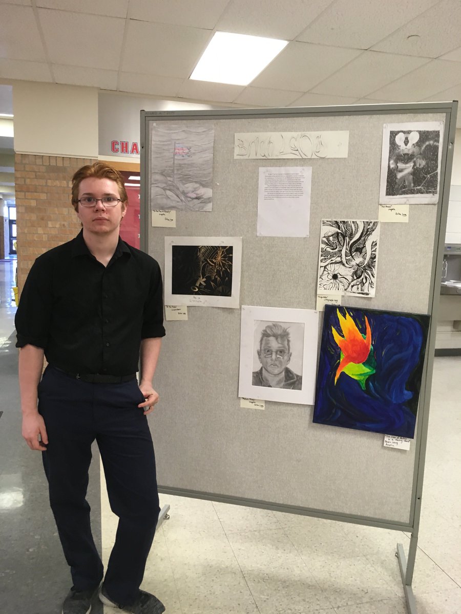Patriot_Art's tweet photo. The 2018 Senior Art Show was a huge success! Please enjoy the work of our talented and amazing artists! Please congratulate Trinity as our artist of the year! #MSHSActivities @MPS2Ed @MPSArts #TPW #Proud2bMPS https://t.co/cPwJIvPkUj
