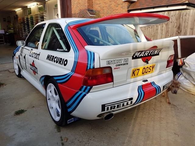 intmotorgroups's tweet photo. ☮️ #ford #escort #rscosworth #rearwheeldrive looking awesome in the #martini #livery #rsownersclub #forduk #fordusa #fordaustralia #cosworthpower thanks to the owner Adam Hawkesworth. 😉 https://t.co/rrFjsW1FYq