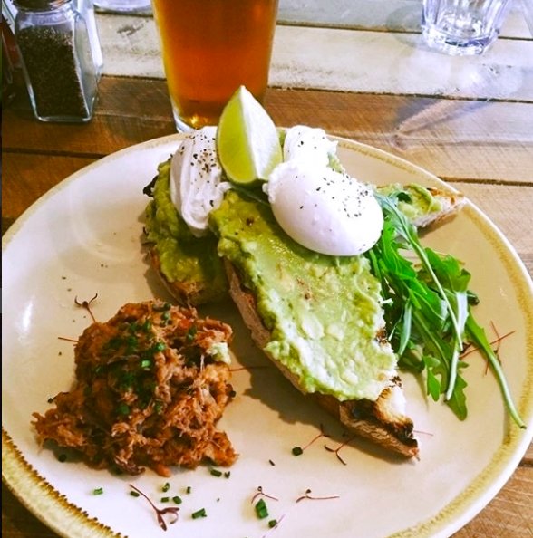 On weekends, we brunch 🍳
The #BankHolidayWeekend is no exception! What will you choose from our delicious #brunch menu? ⬇️ 🥑 🥓
bit.ly/2s3JLqx