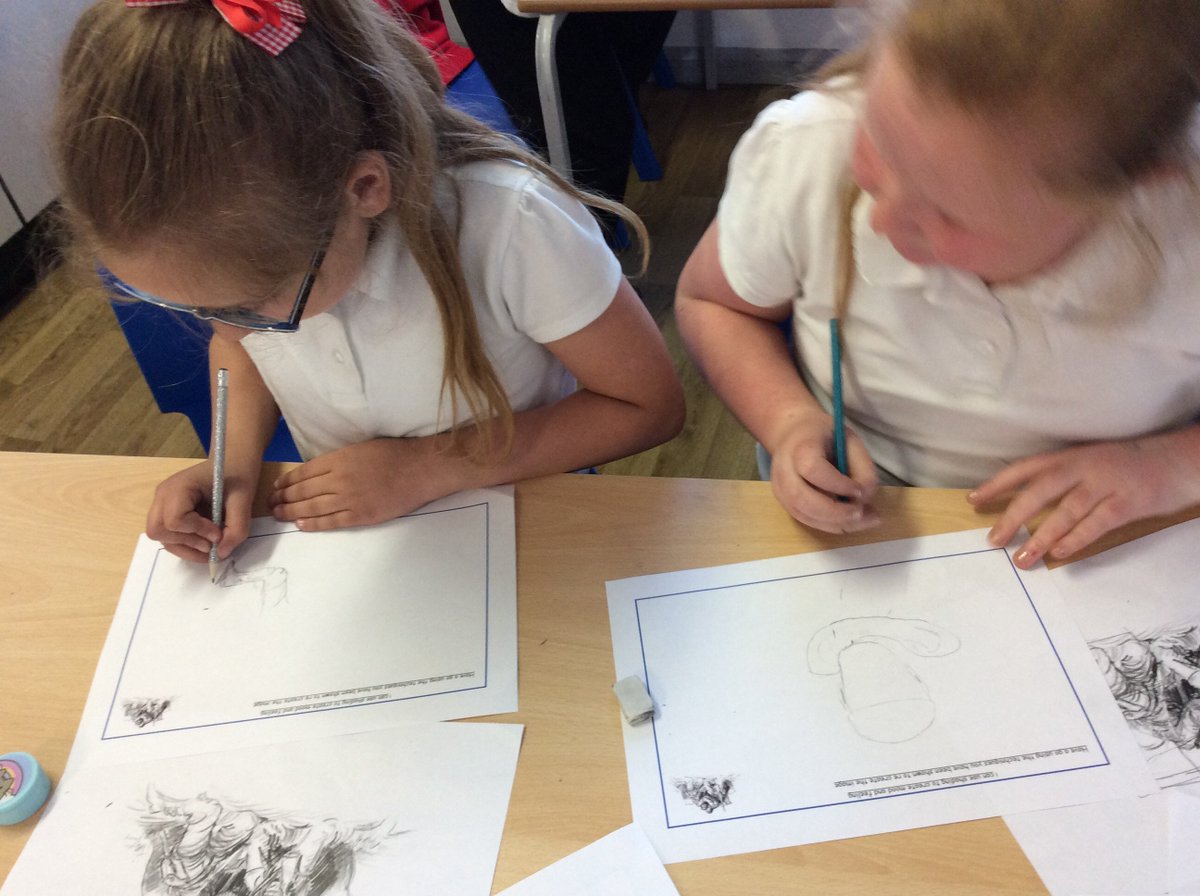 MerseyYear5's tweet photo. Having a go at some shading techniques @MerseyPrimary @JacquiOverfield  #artmpa https://t.co/0hrZ9V5KJJ
