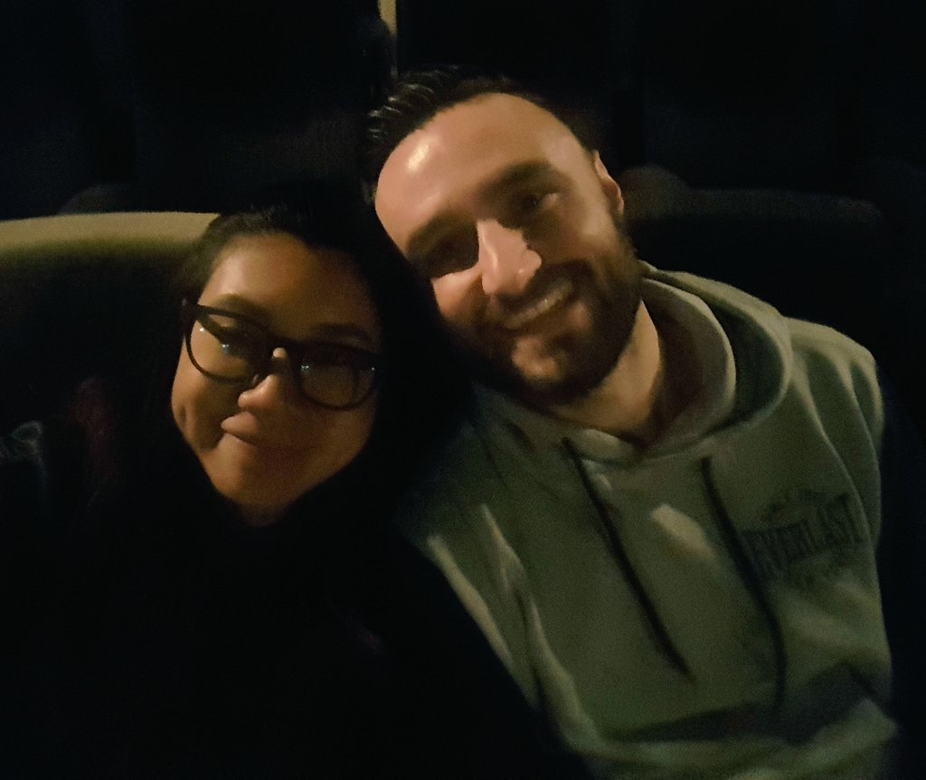 Soph_Ly's tweet image. First ones in the cinema cos we keen beans #GaggleofGeeks