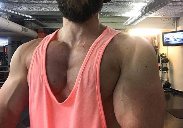 benj_fitness's tweet photo. #chest day ๐
#heytrythis #fitness #fit #fitfam #fitnessAddict #love #fitgirl #fitnesslifestyle #fitnesslife #healthyLife #Fitfrenchies #inspiration #noPainNoGain #instafit #instafitness #training #bodybuildingcom #cmgsportsclub #workout #fitnessgoals #follow #fitstagram #picโฆ https://t.co/mO0Vta2m5t