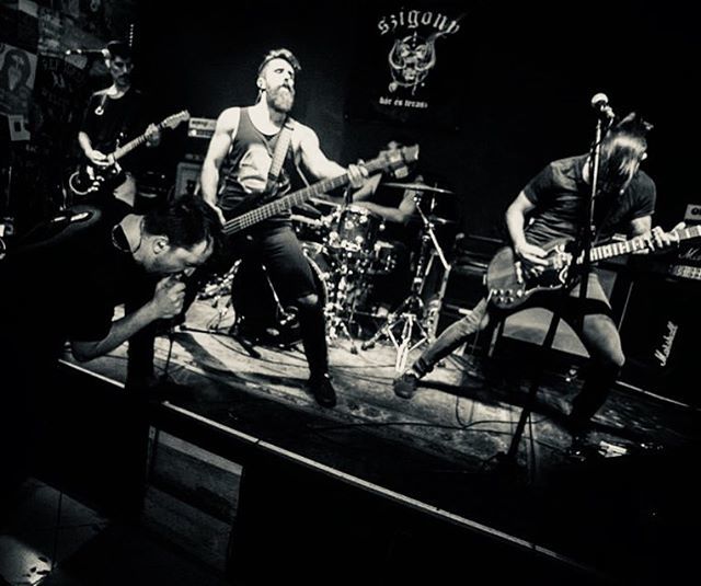 OFFICIALAKE's tweet photo. Milano! We’ll see you tonight @ Circolo Svolta. Shows start at 9.15pm, come show some 🖤
#adamkillseve https://t.co/2hhhKJochn https://t.co/7hFWExOoTy