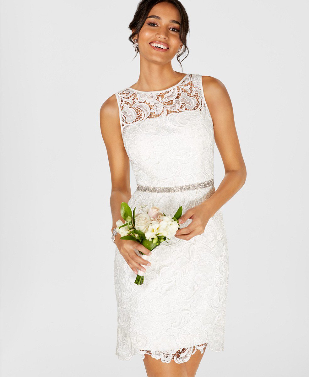 Have your own damn #RoyalWedding. Yours will be even better than that other one with this Illusion Lace Sheath dress.
piqq.co/?item=63185304…