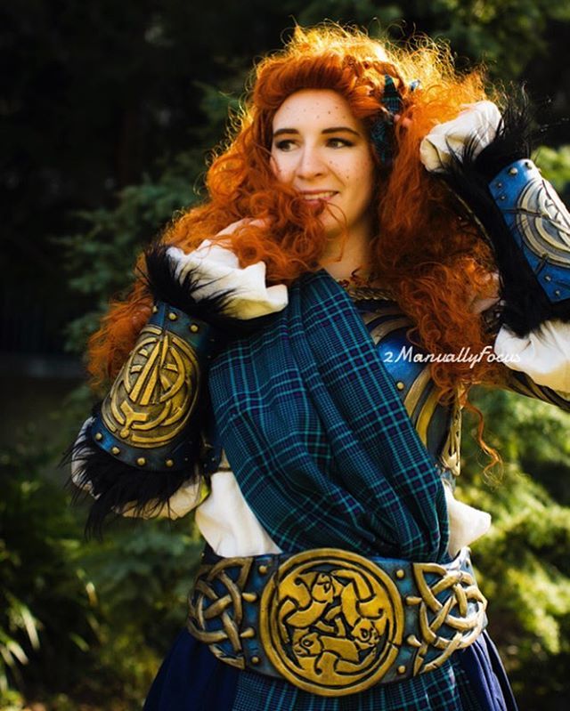 2ManuallyFocus's tweet photo. The other half of my favorite #cosplay duo @shellbellcosplay as #Merida #armoredmerida .
.
.
#releaseyouralterego #2manuallyfocus #cosplayer #cosplayshoot #cosplayphotography #eccc #eccc2018 #pnw #pnwlife #canon #canon600exrt #offcameraflash #westcottlig… https://t.co/zPOHW5z9VU https://t.co/2d1iLaNxI7