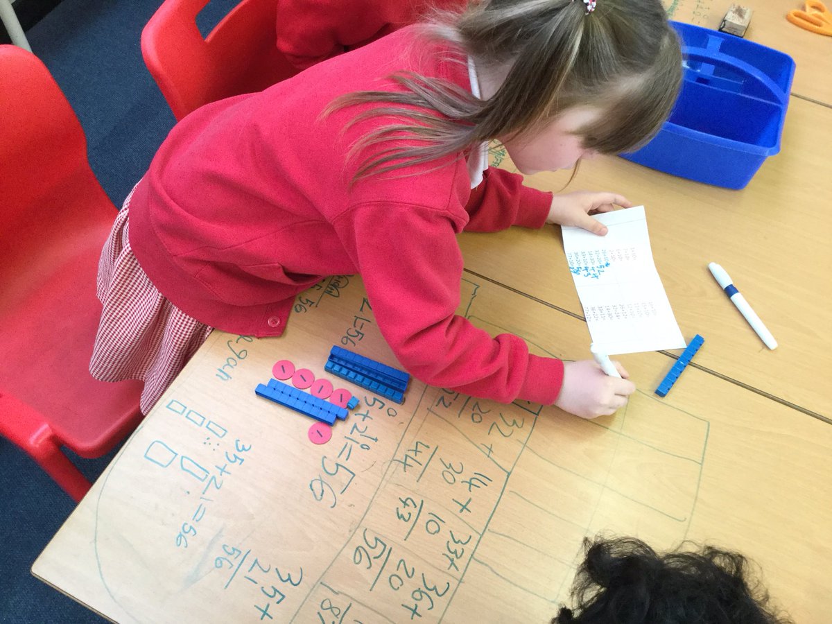 GreenfieldsKS1's tweet photo. Manipulatives in Maths #showhowyouknow @greenfieldsps https://t.co/BcaBXeW0td