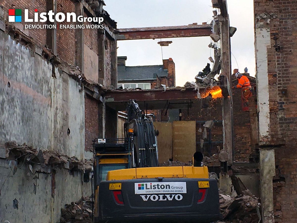 ListonGroup's tweet photo. Take a look at a few of the projects the Liston team took on last year and completed with success! LG with over 100 years of demolition experience!

Get in touch today - ☎️01527 835 826☎️ #demolition #SmashinBrum #MidlandsHour https://t.co/Tz3nwSQiMK