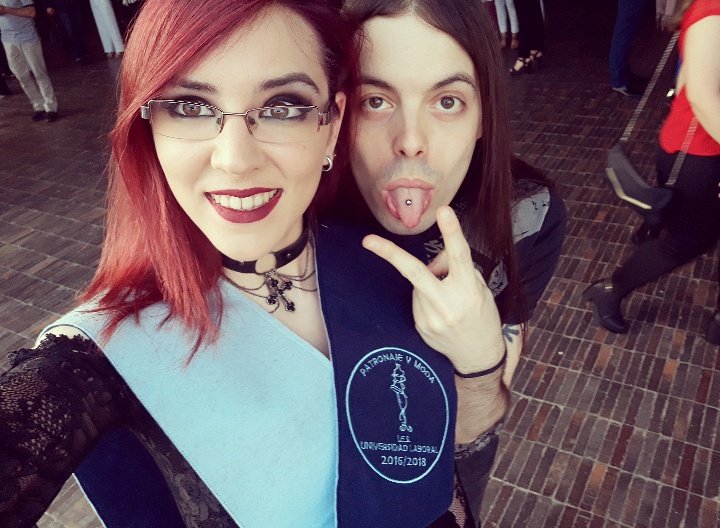 Es\m/eralda tweet media