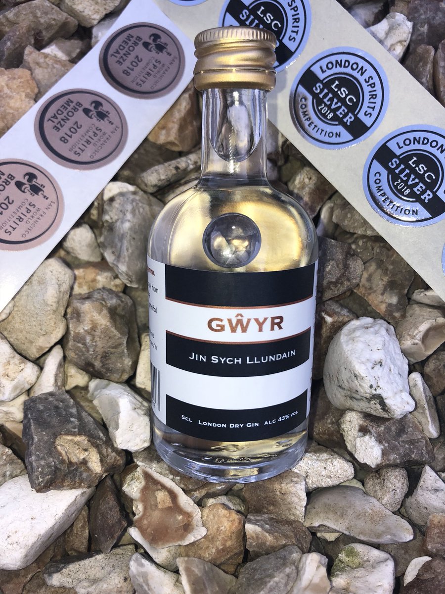 GowerGinCompany's tweet photo. Hwrê! Mae’r sticeri o Lundain a San Francisco wedi cyrraedd #jingŵyr #SFWSC2018 #yagym #SwanseaHour https://t.co/W2APUfjqUm
