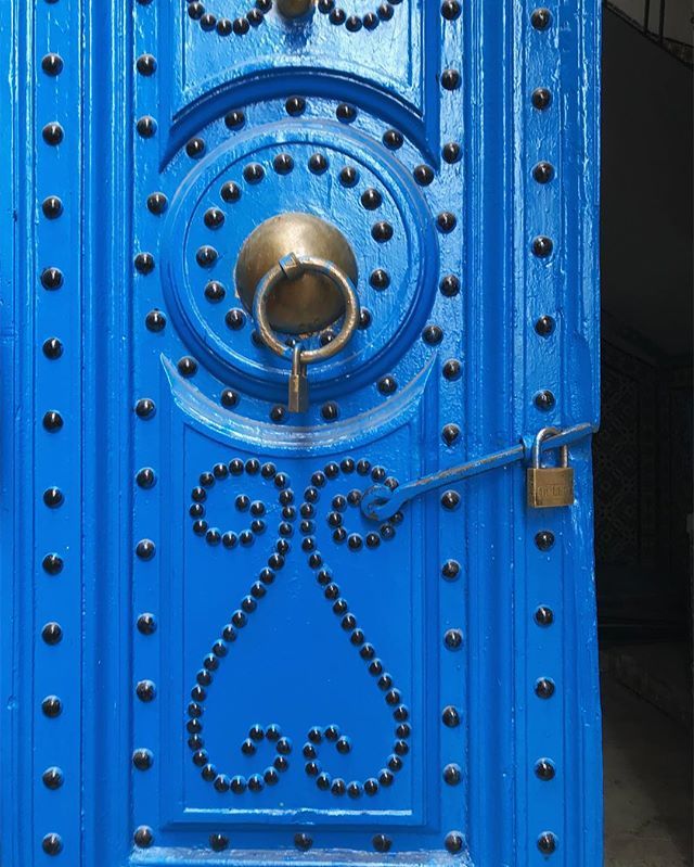 🔵🇹🇷#latunisibere #doorsandwindowsoftheworld ift.tt/2IFCbZv