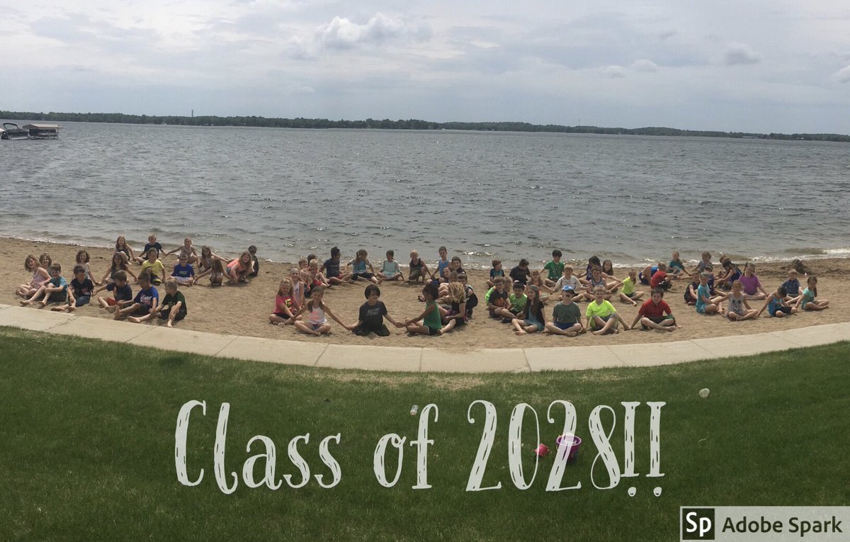 hdreule's tweet photo. Class of 2028!! Last day of 2nd Grade! #reulesroom @BitzenItzen @LaurenDLK12 #DLSchools https://t.co/lRjFirYMxz
